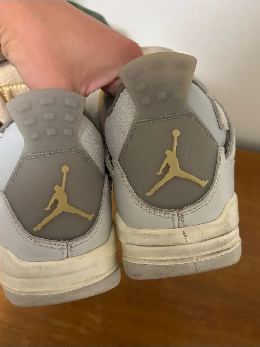 Jordan 4 Retro SE Craft Photon Dust Grey